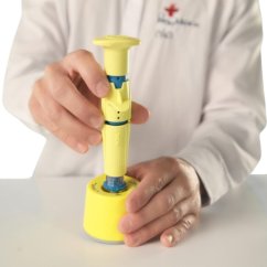 Prebíjač tréningových IO ihiel NIO Adult a NIO Pediatric