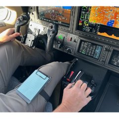 Slishman AeroPad Kneeboard - taktická administratívna pomôcka