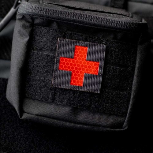 Reflexná nášivka Velcro Medic Cross 5 cm