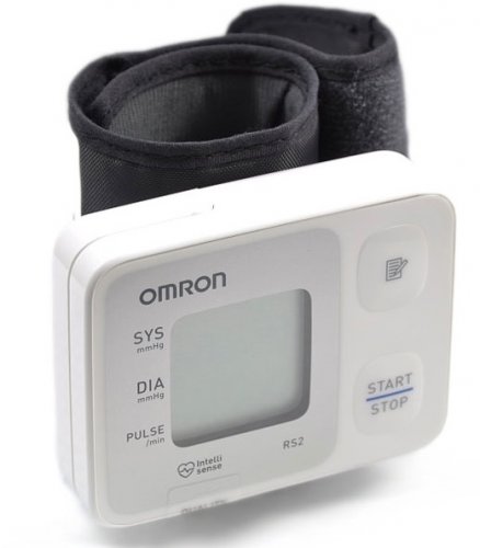 Digitális nyomásmérő Omron RS2 a csuklón